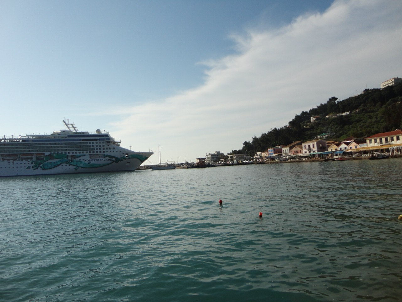 Средиземное море. Лайнер Norwegian Jade.